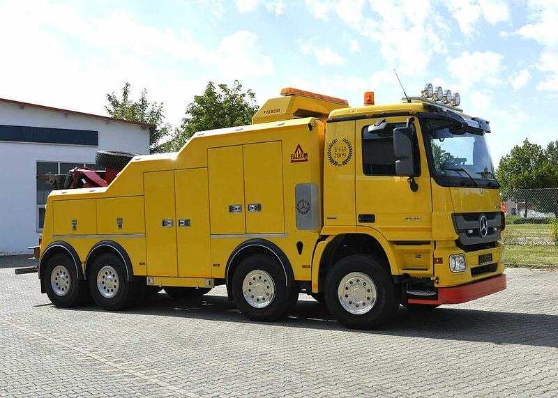Mercedes-Benz 4146 Falkom Abschleppwagen