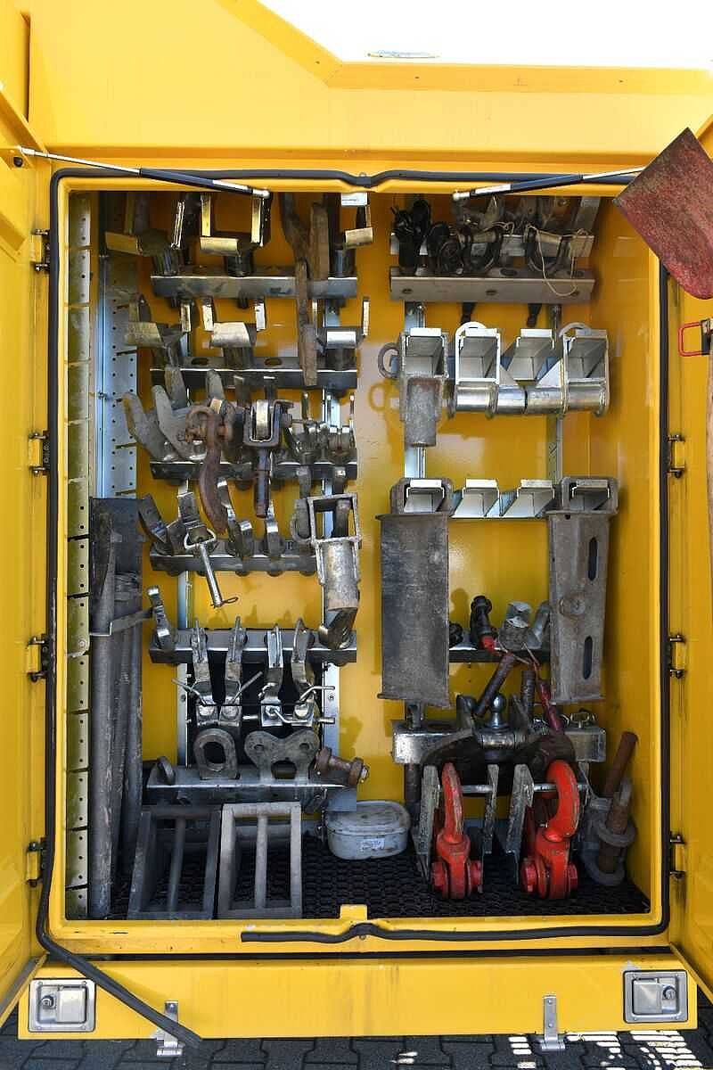 Mercedes-Benz 4146 Falkom Abschleppwagen