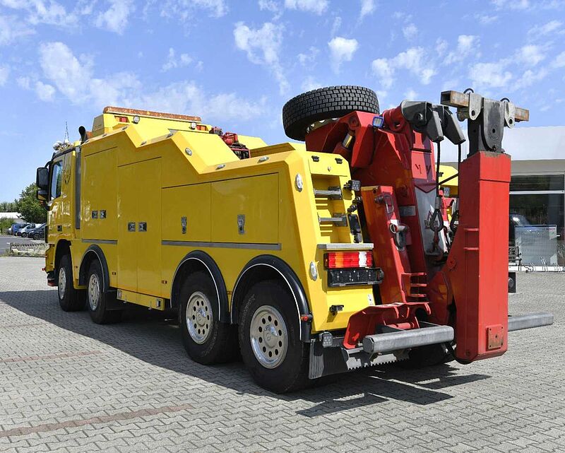 Mercedes-Benz 4146 Falkom Abschleppwagen