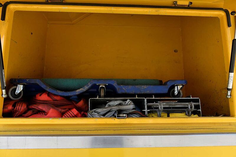 Mercedes-Benz 4146 Falkom Abschleppwagen